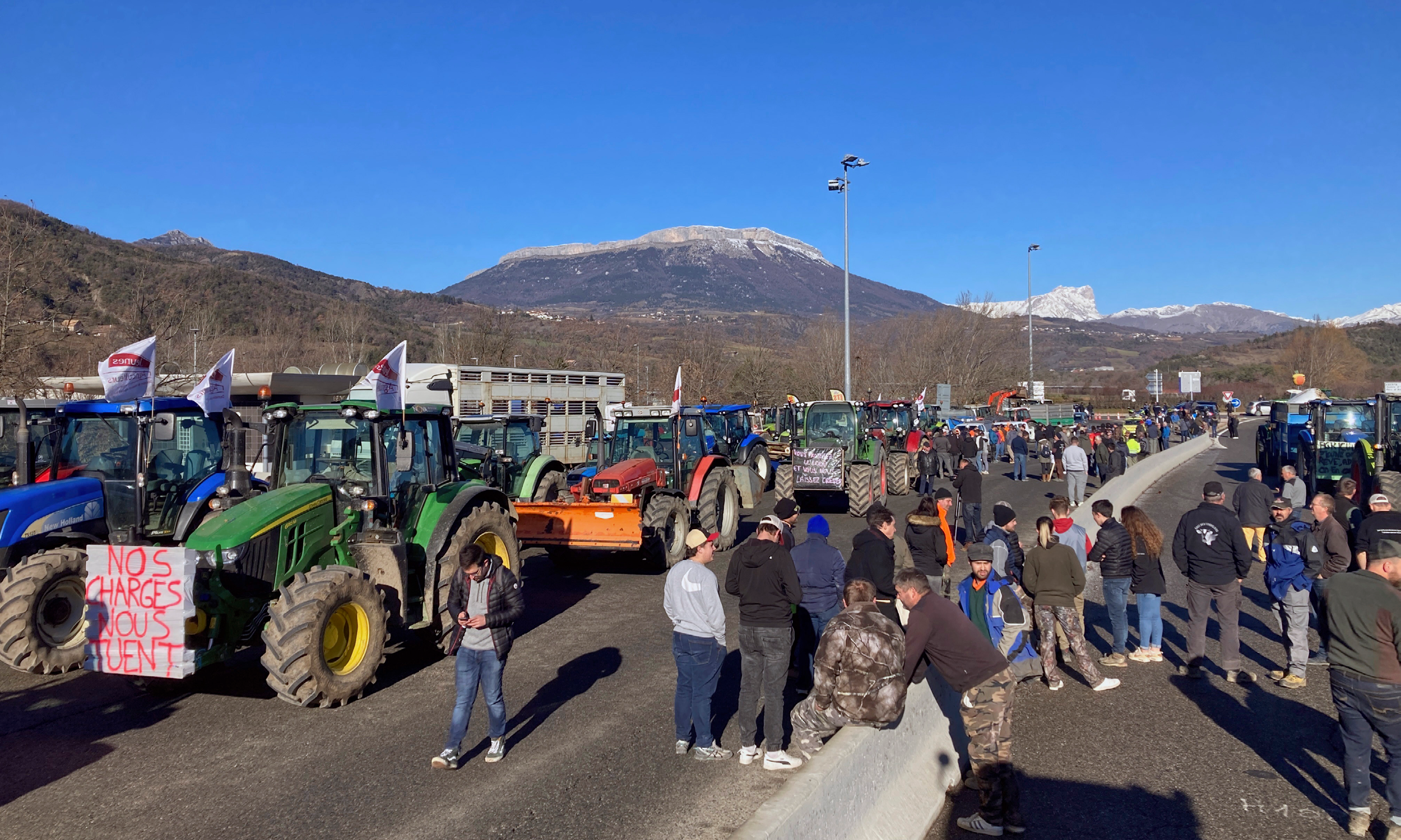 Manifestations agricoles : Ça y est, le vase a débordé… - Chambres d'agriculture Provence-Alpes-Côte d'Azur